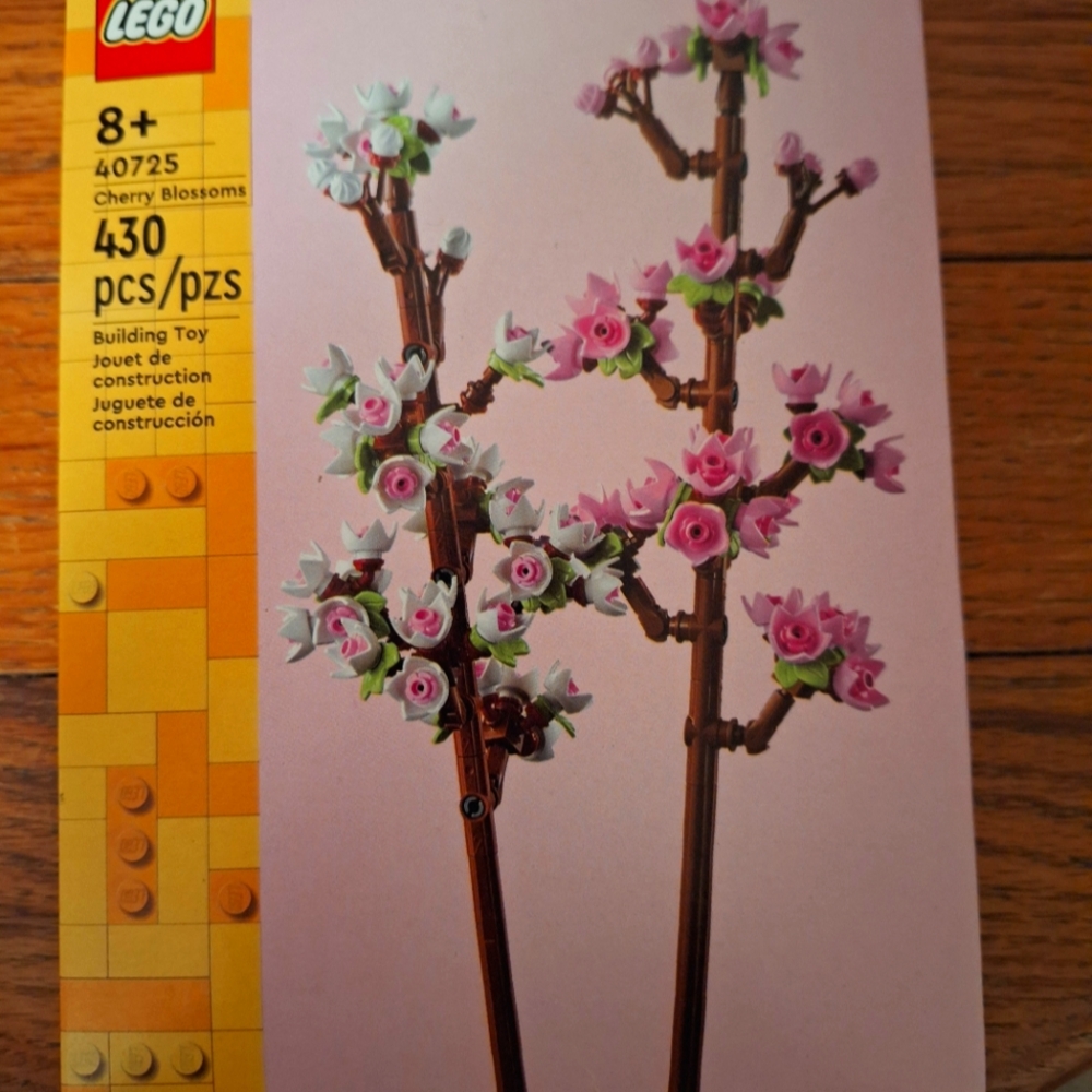 LEGO Cherry Blossom Floral Set with Pink and White